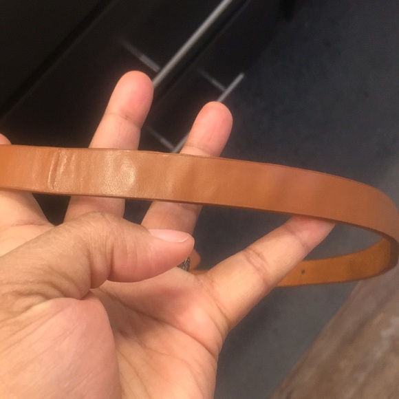 Skinny Faux Leather Waist Belt - Picture 15 of 16